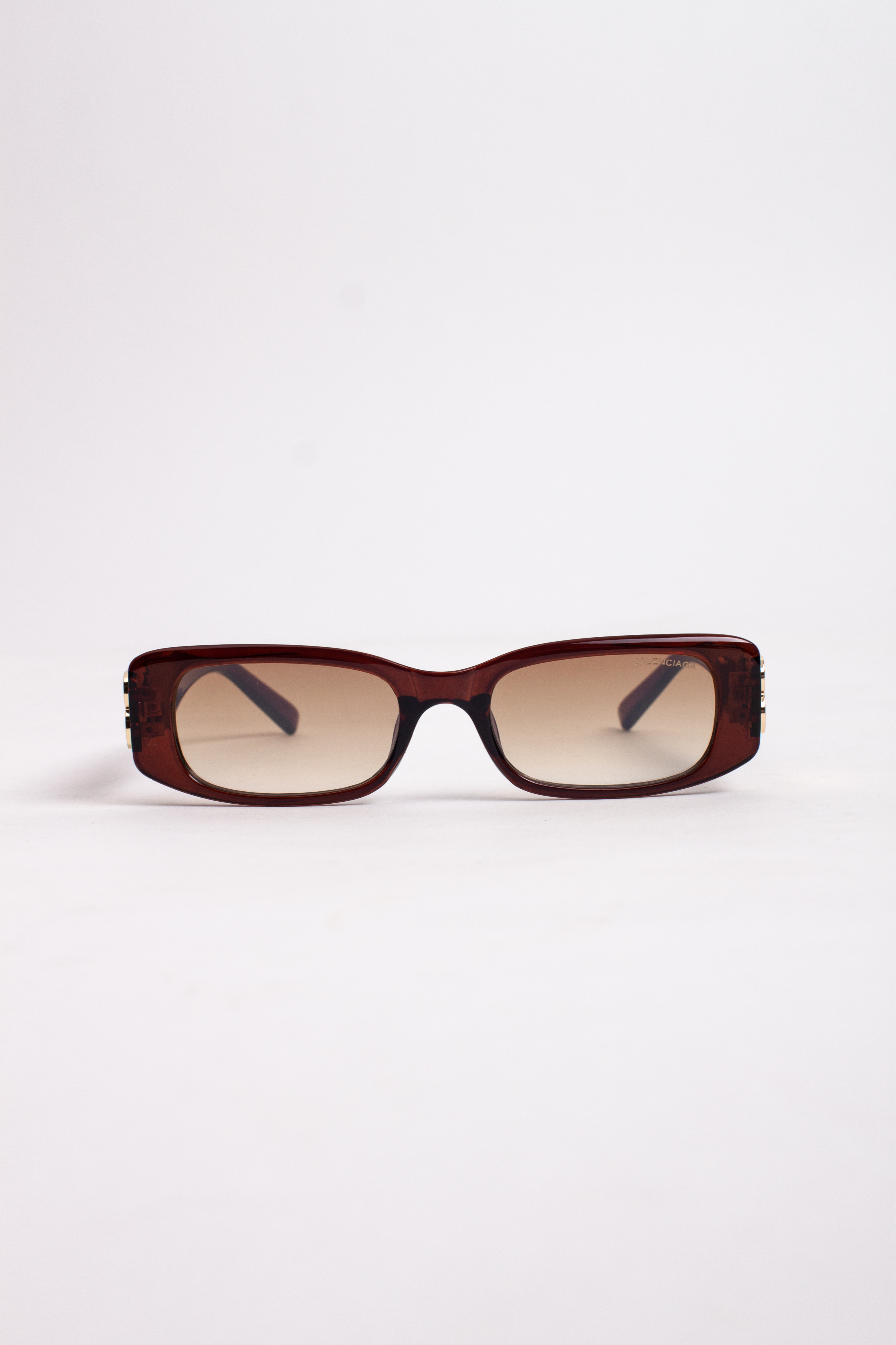 

Солнцезащитные FAMO Очки солнцезащитные BG 1004 коричневые 14,5*3,5 (BG 1004)