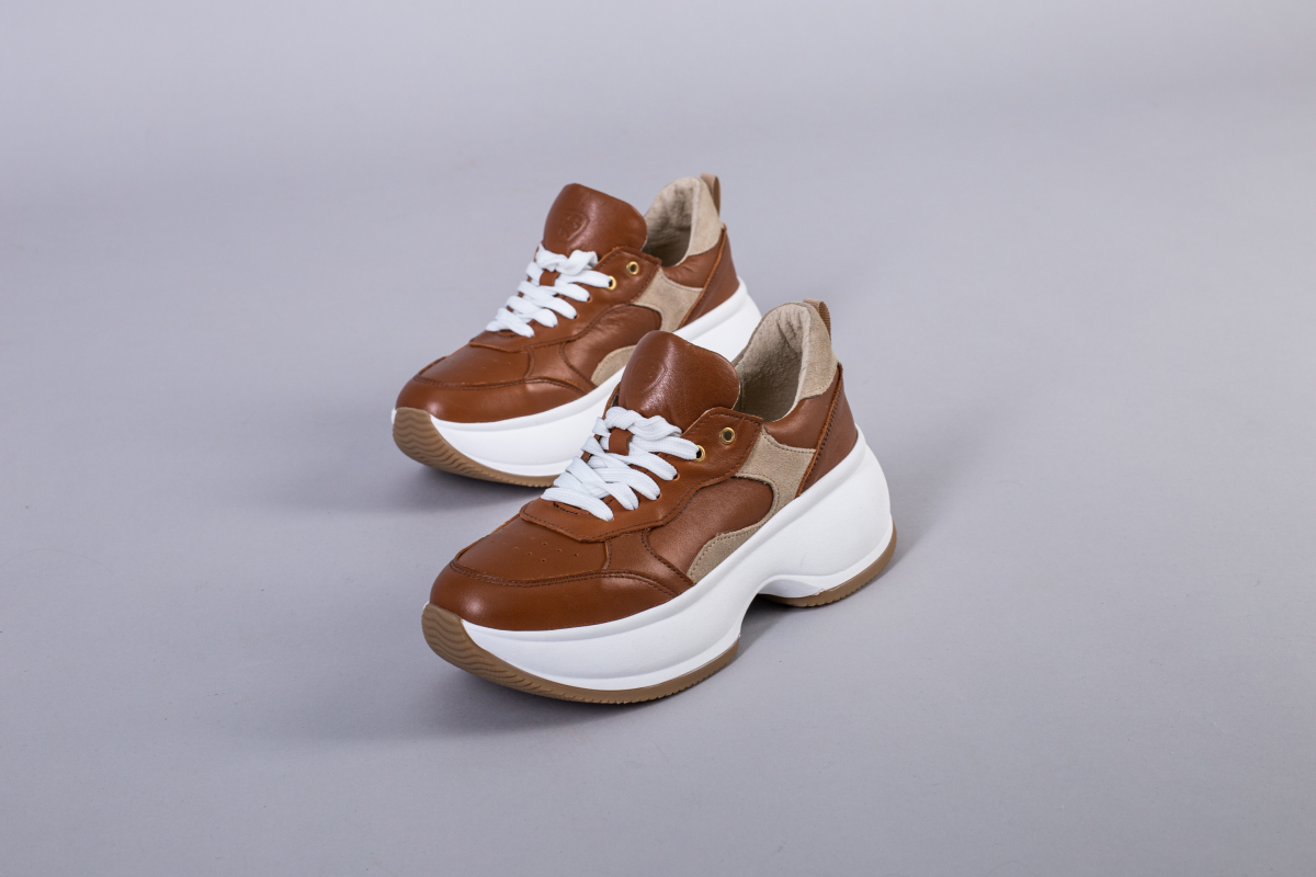 

Снікери жіночі шкіряні з вставками замші LuxuryShoes 5242-1/37 Рижий