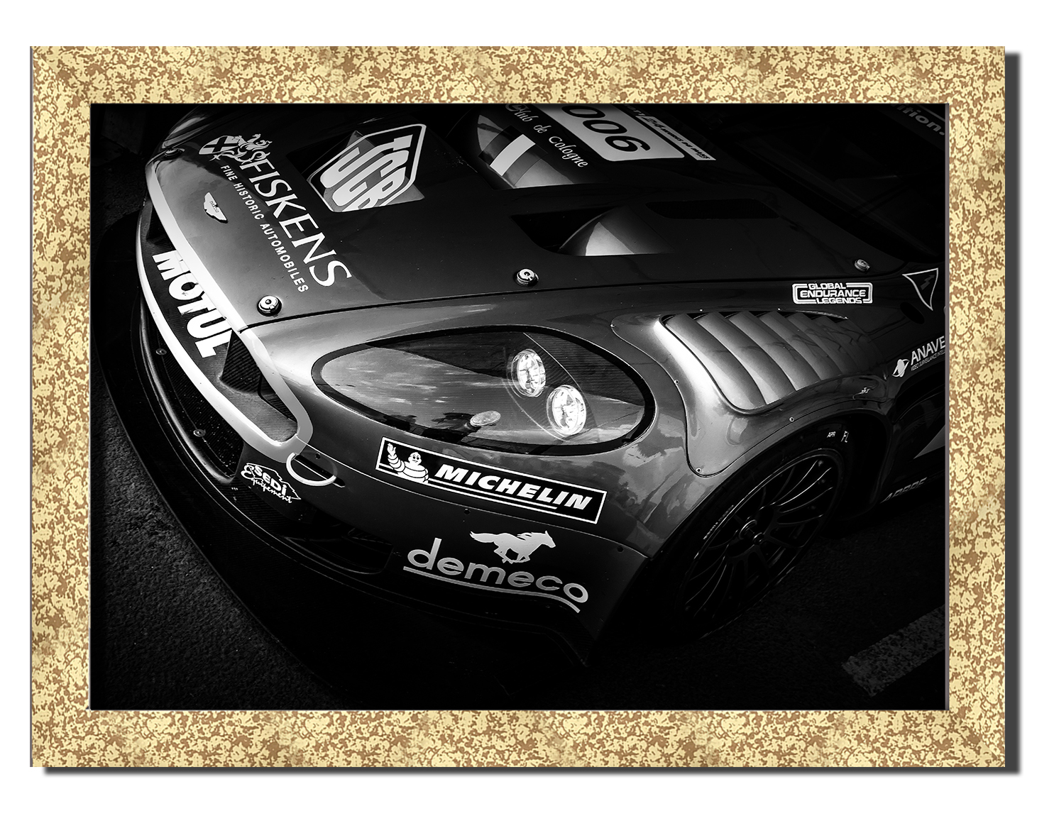

Golden frame картина на файн-арт бумаге aston martin dbr9 спортивные гоночные авто суперкары Hotel Arizona HD 31 см x 41 см