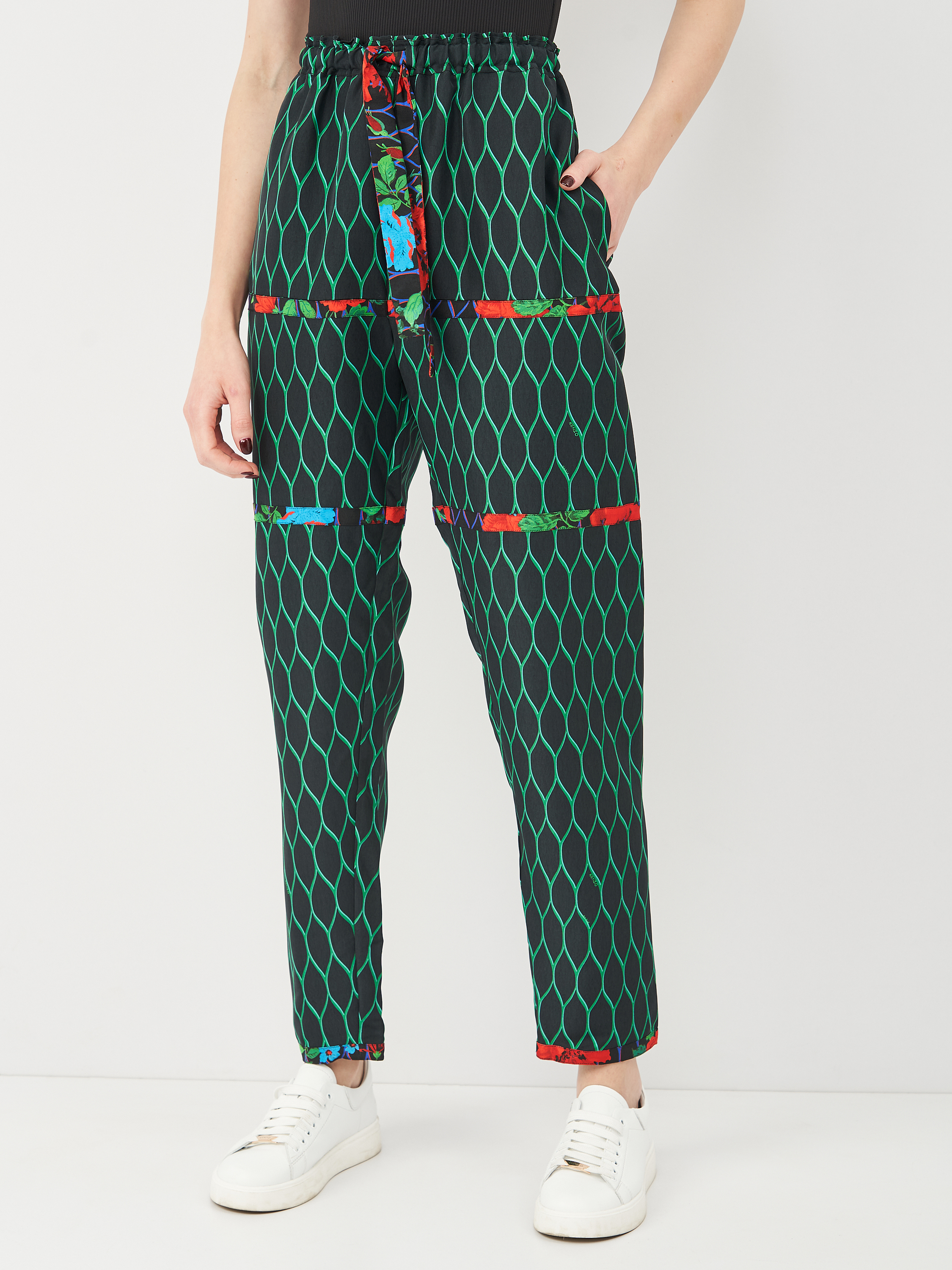 

Брюки H&M KK03122569 38 Черные с зеленым
