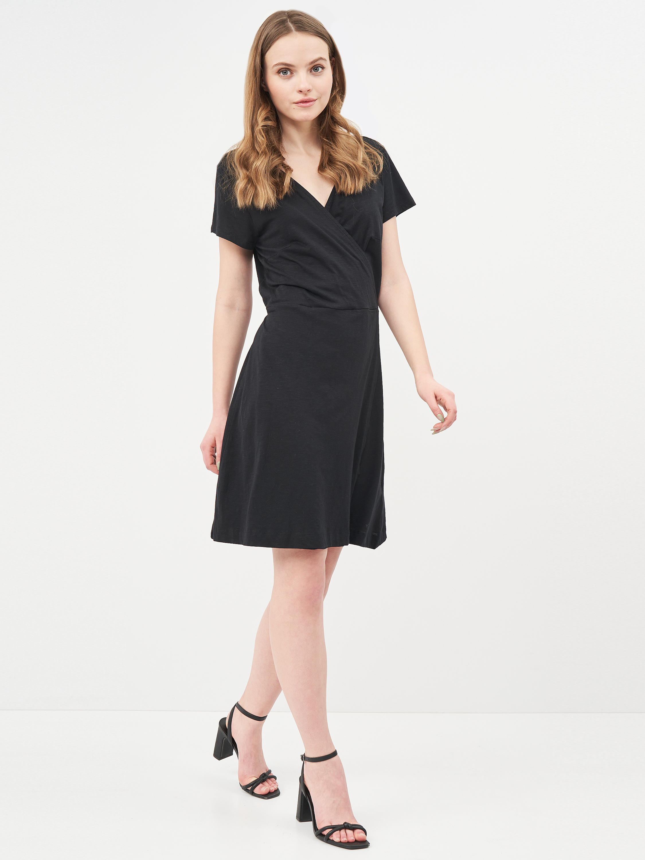 

Платье H&M KK7395039 L Черное