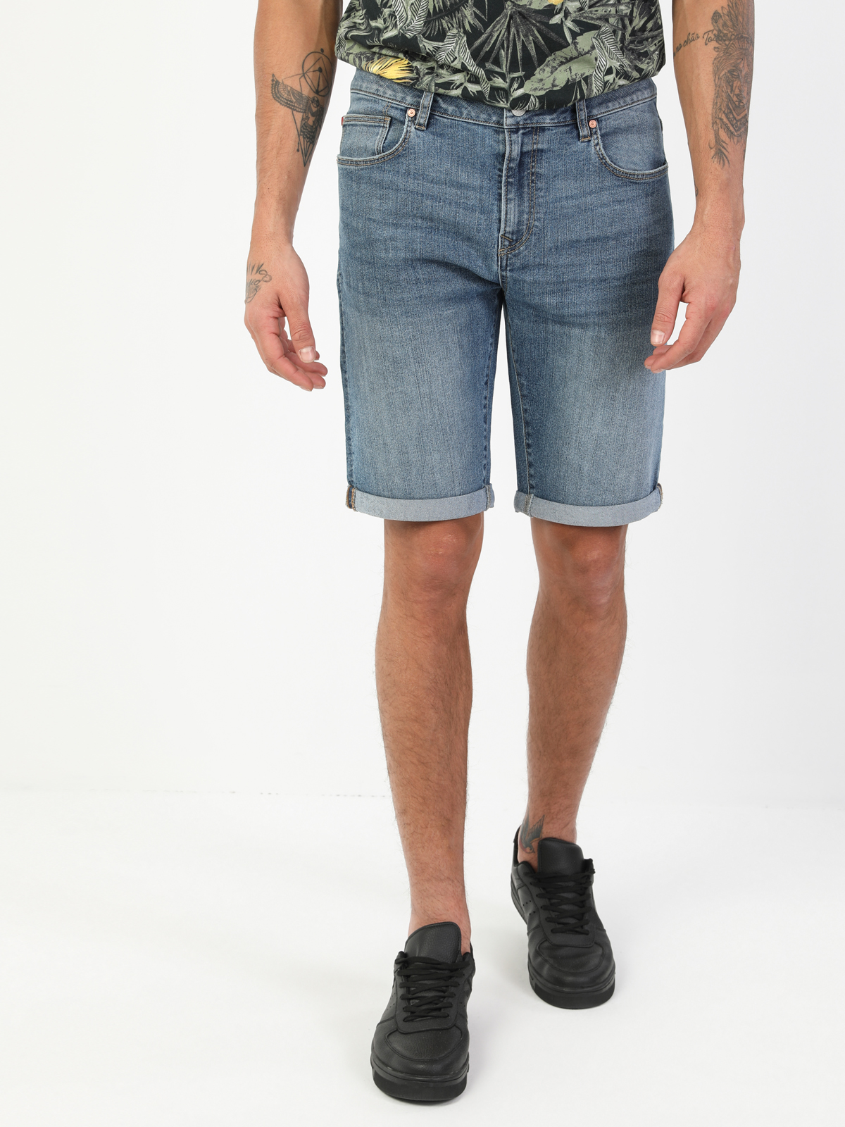 

Джинсовые шорты Colin's 044 Karl CL1048938DN03745 S Angelo Wash