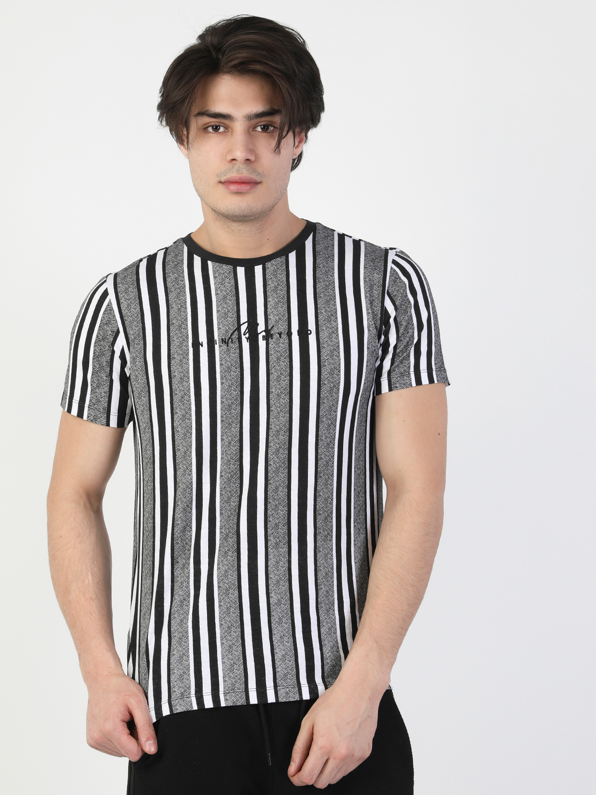 

Футболка Colin's CL1049446BLK  Black, Футболка Colin's CL1049446BLK M Black