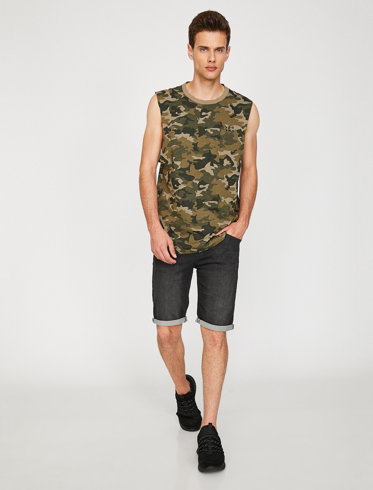 

Шорты Koton 8YAM43366LD-999 30 Black