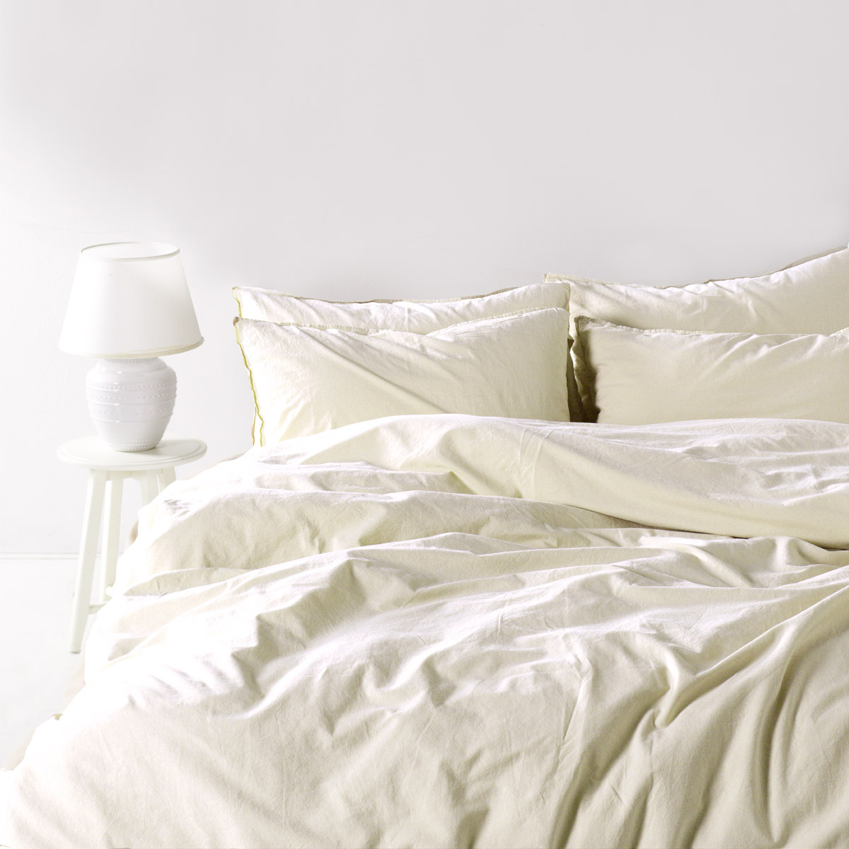 

Комплект постельного белья SoundSleep Stonewash Adriatic milky молочный 160х220х2
