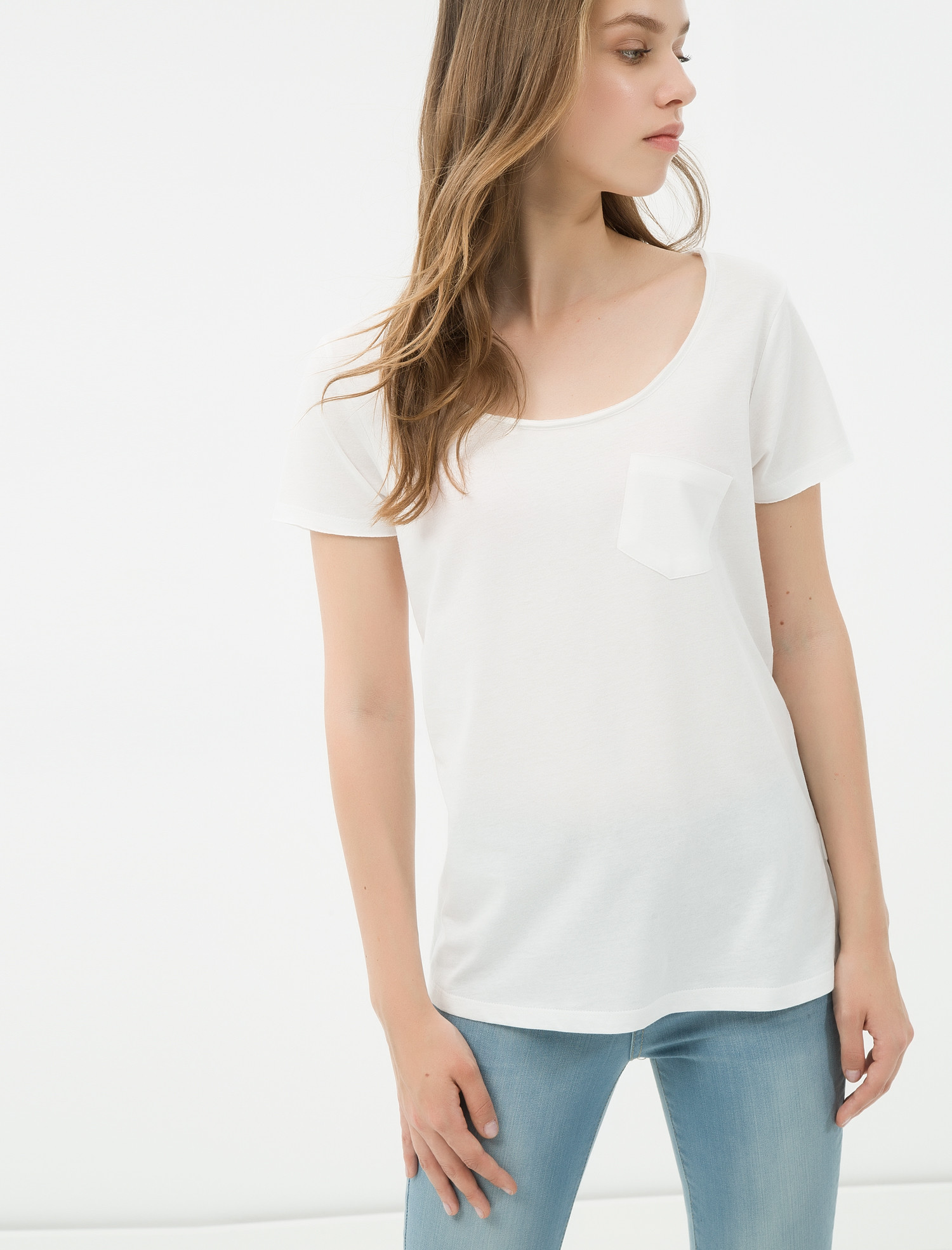 

Футболка Koton 7KAL11350OK M Off White