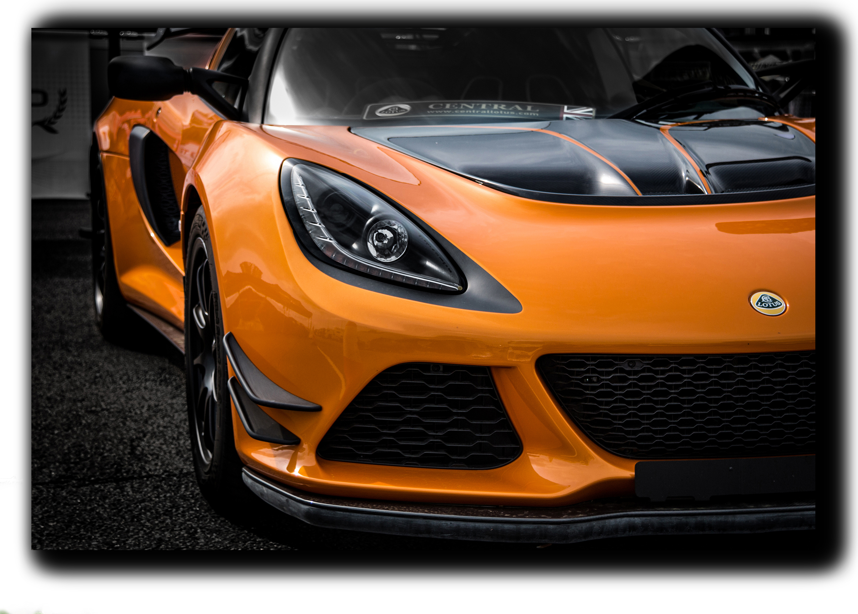 

картина на холсте lotus exige спортивные гоночные авто суперкары Hotel Arizona HD 69 см x 102 см