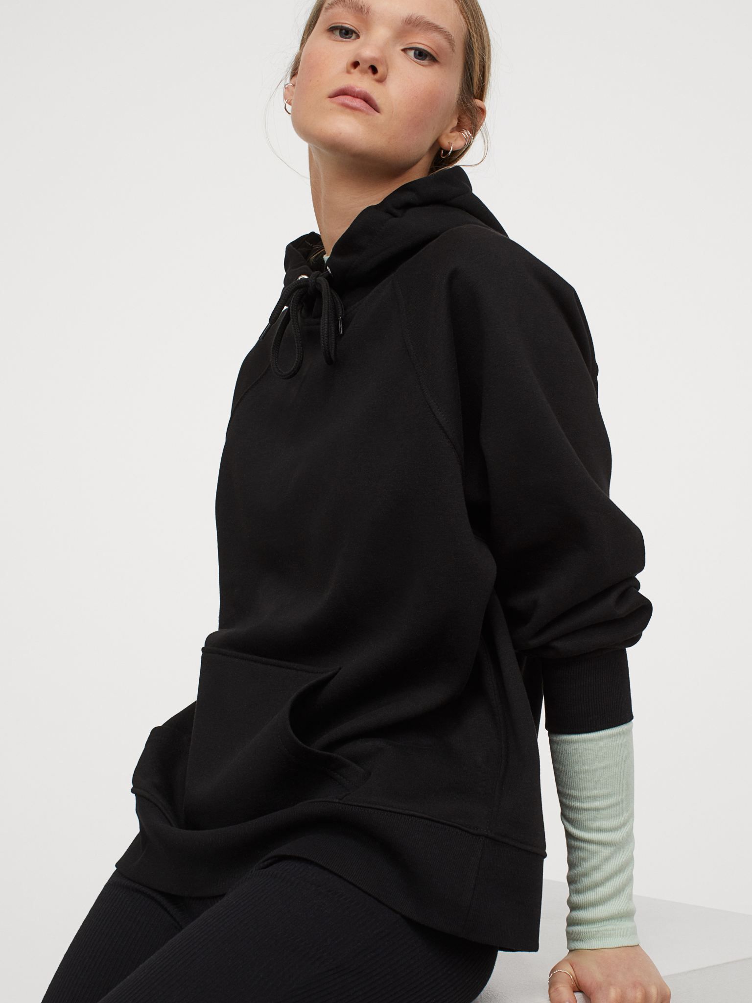 

Худи H&M 203-7945750 M Черное