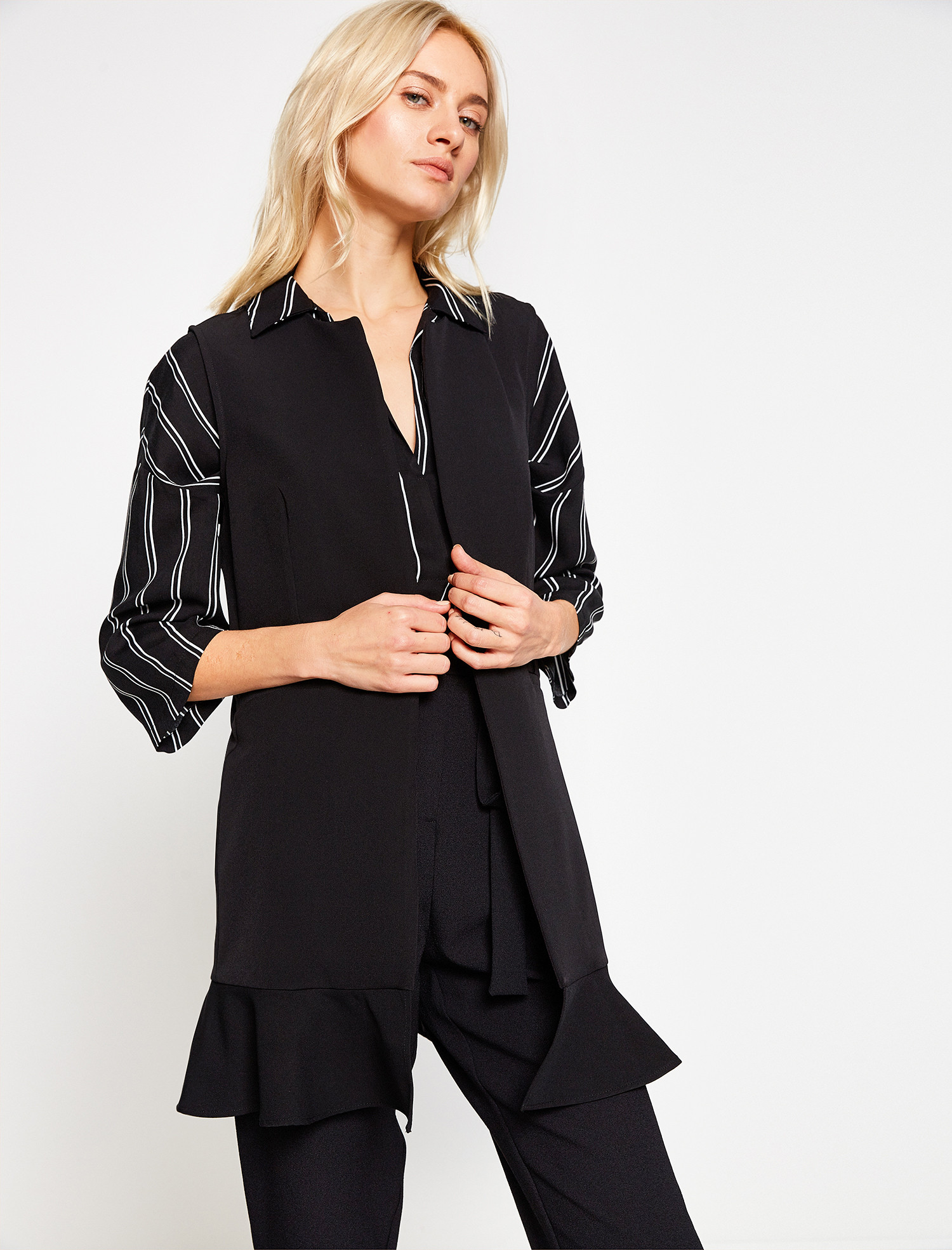 

Жилет Koton 8KAK32314UW-999 38 Black