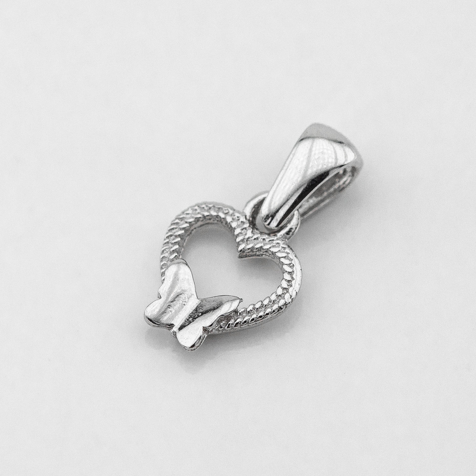 

Серебряная подвеска Сердце и бабочка p13878 Диамант