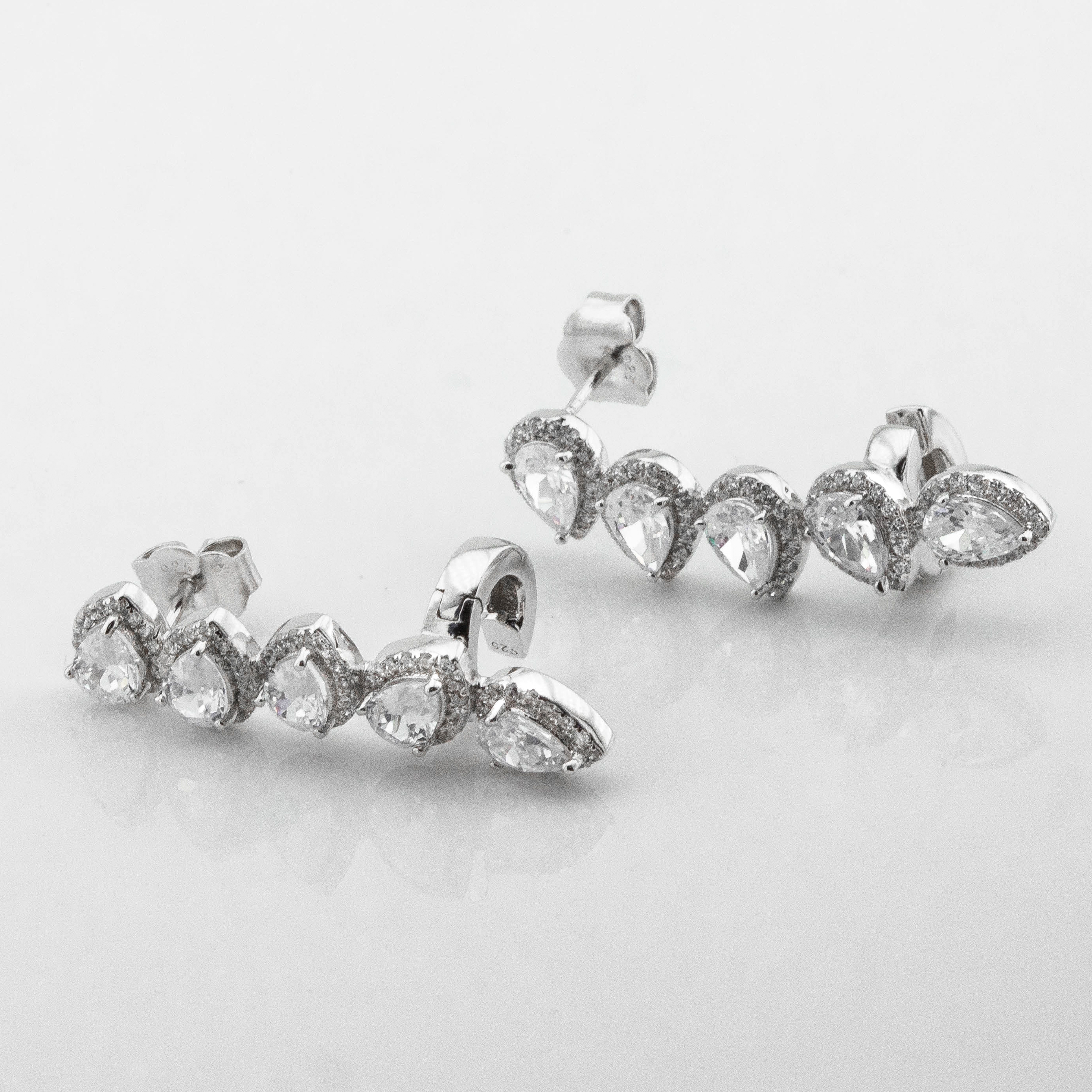 

Серебряные серьги каффы c121593 Диамант