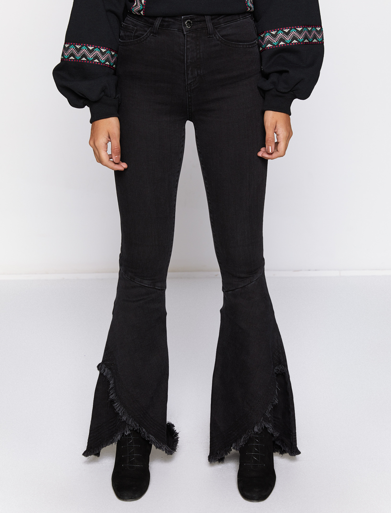 

Брюки Koton 8KAK47754MD-BD3 29-32 Black