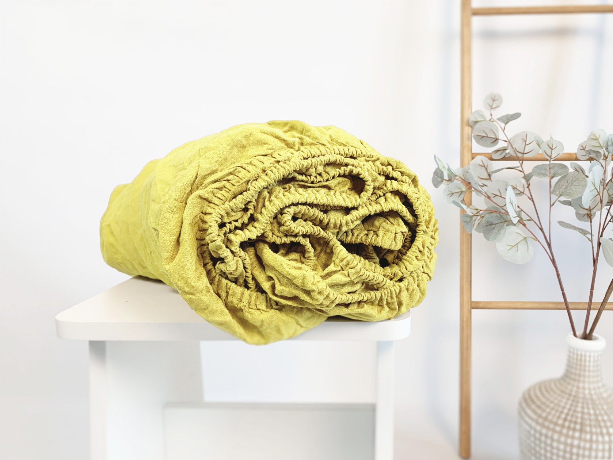 

Льняная простынь на резинке TouchableLinen 150x190x25 см Желтый