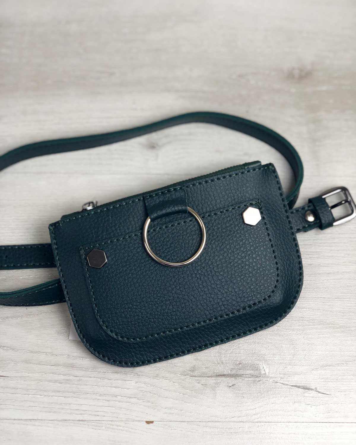 

Женская сумка на пояс Кэти зеленого цвета