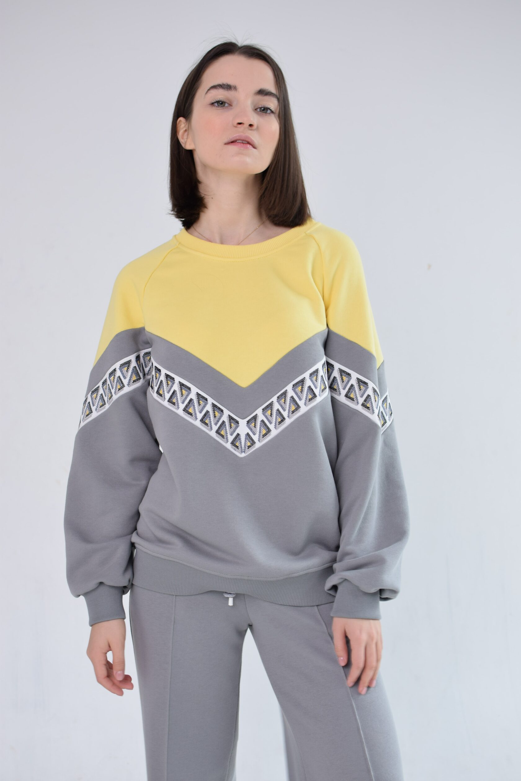 

Світшот UkrLook жіночий "Геометрія"  Сірий, Світшот UkrLook жіночий "Геометрія" M Сірий