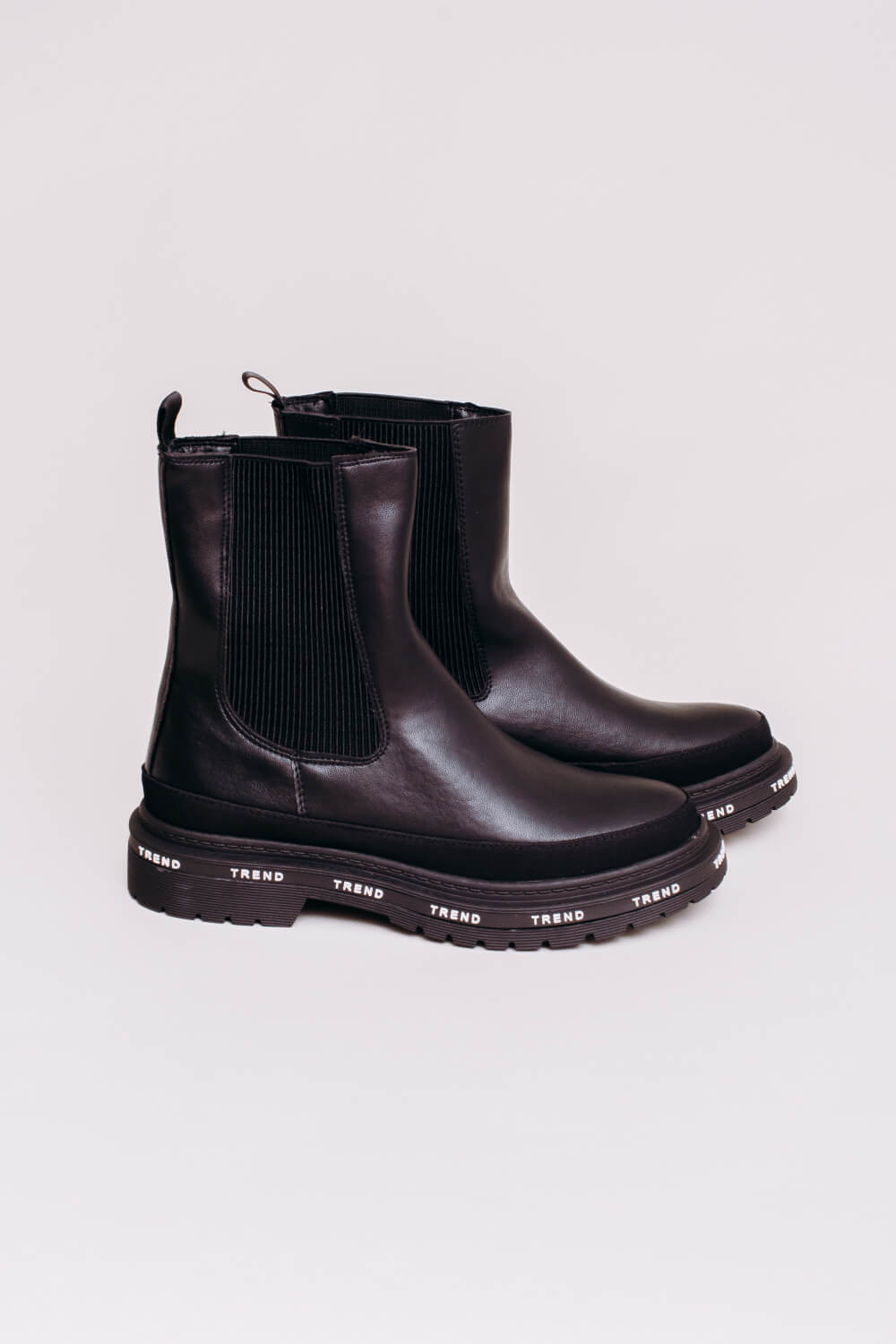 

Черевики Trend XM/764 40 чорні (02040033/40 чорні)