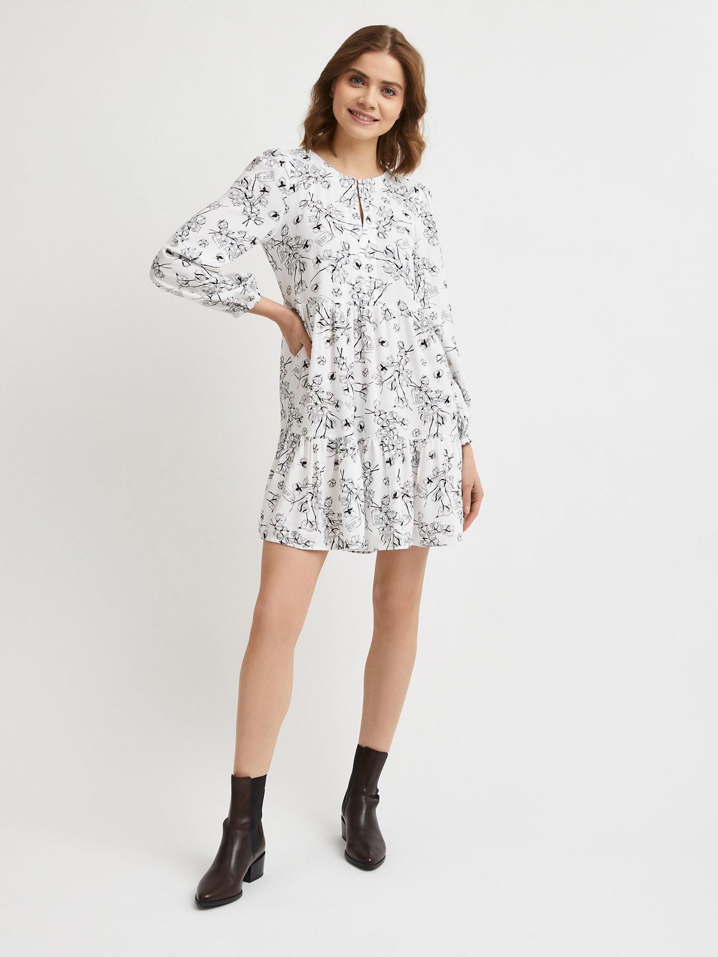 

Платье United Colors of Benetton 4XUA5VCE5-75M L