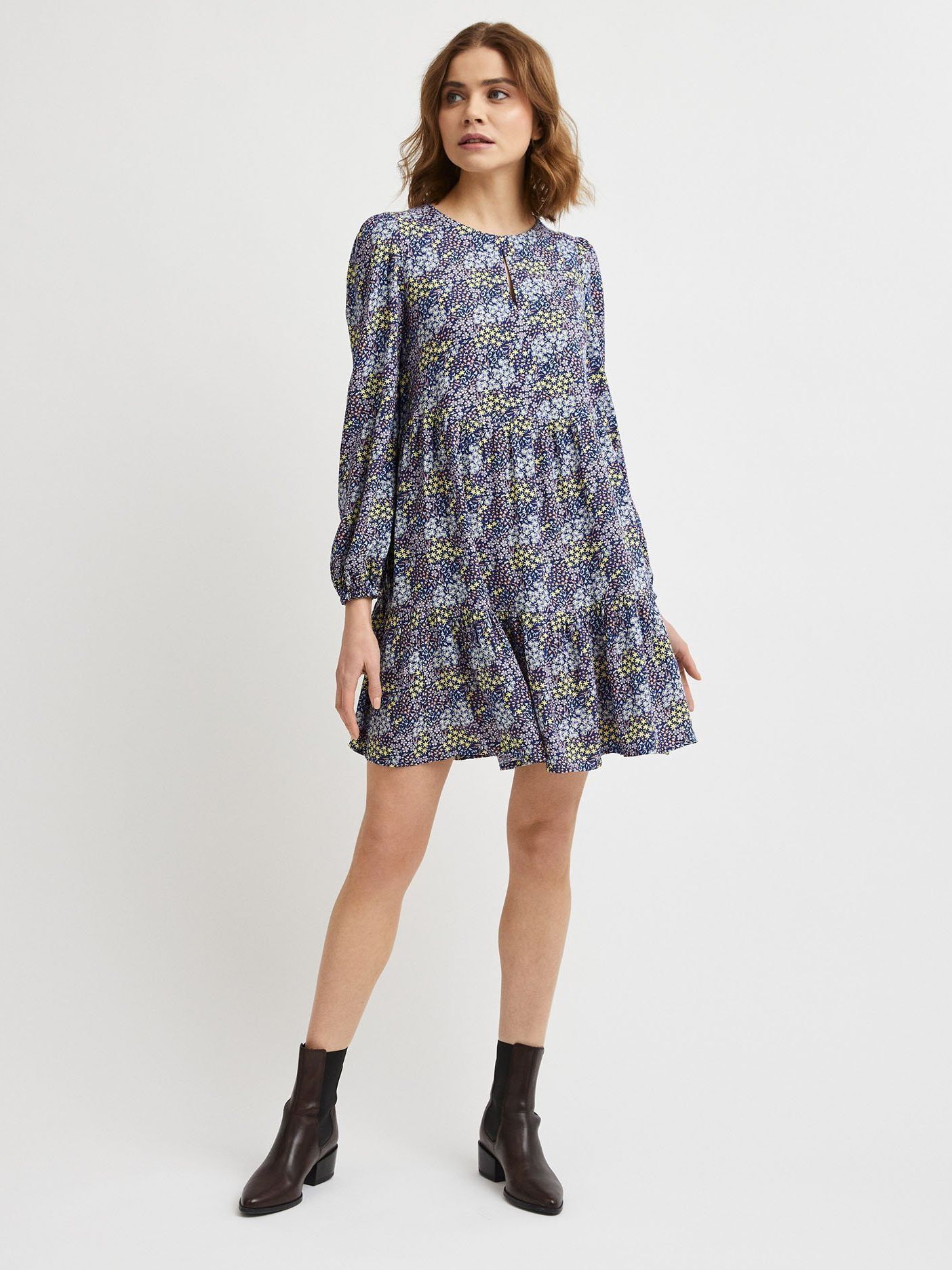 

Платье United Colors of Benetton 4XUA5VCE5-77C L