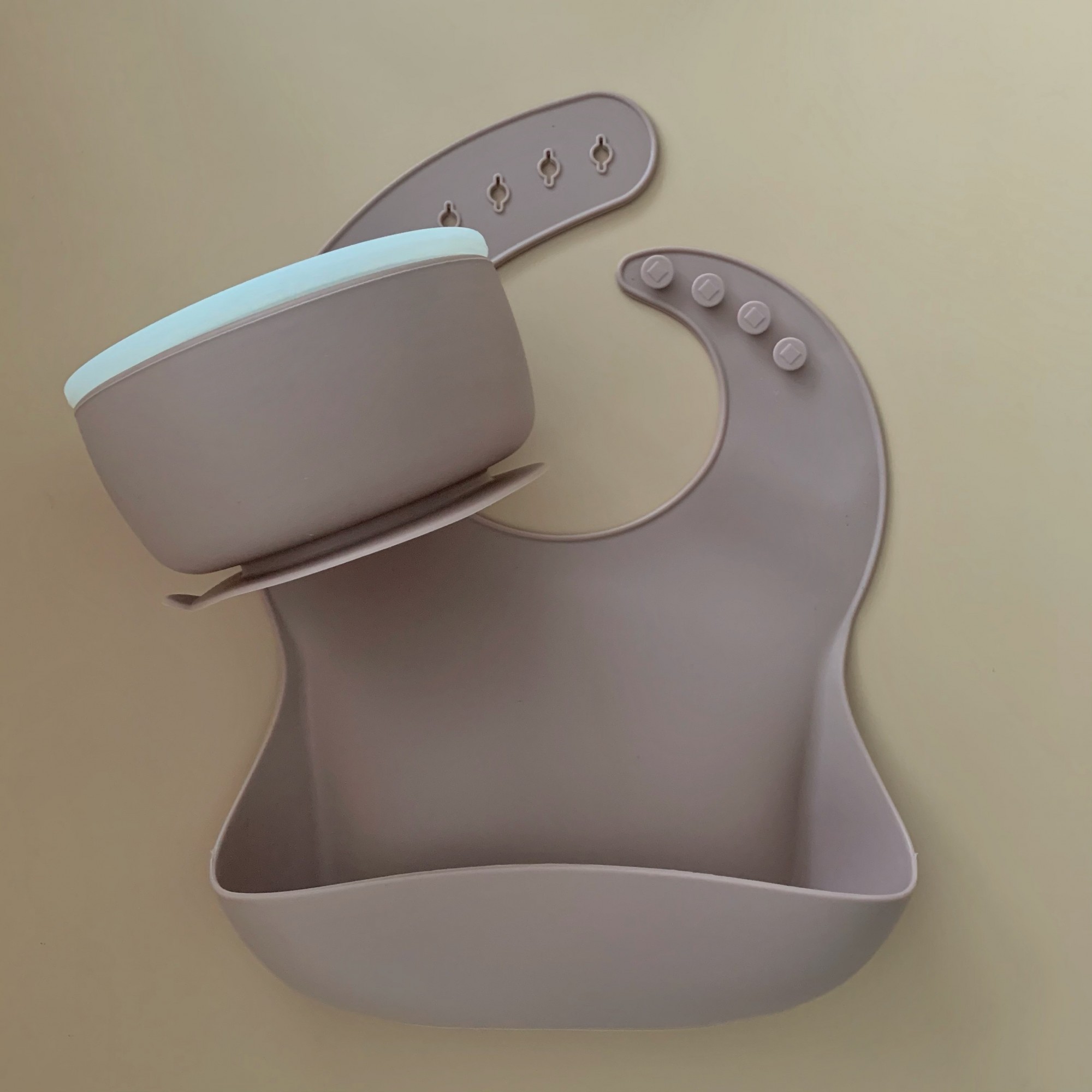 

Набір Посуду для годування Mini One.Teeth.Two Какао