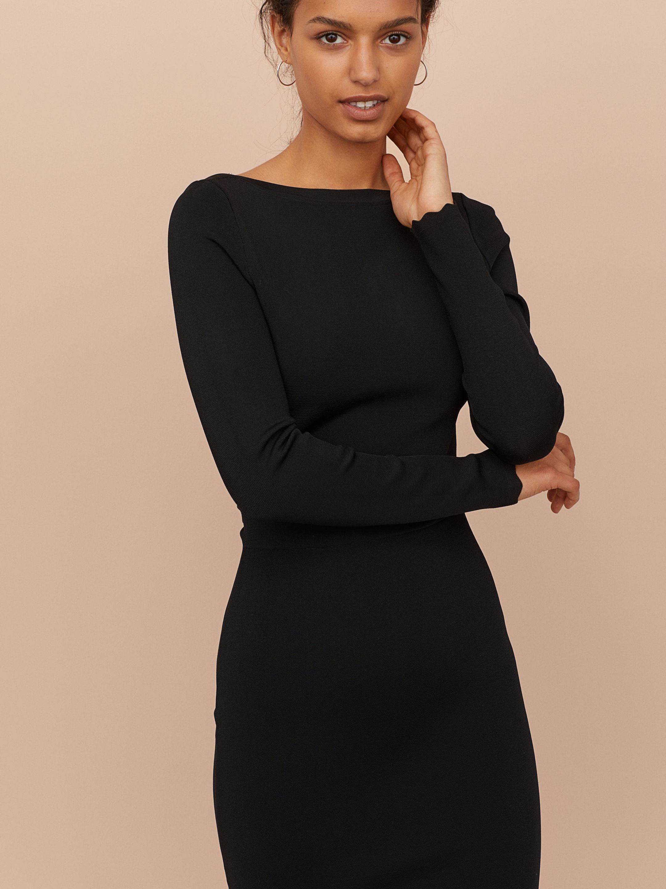 

Платье H&M 0832535-0 S Черное