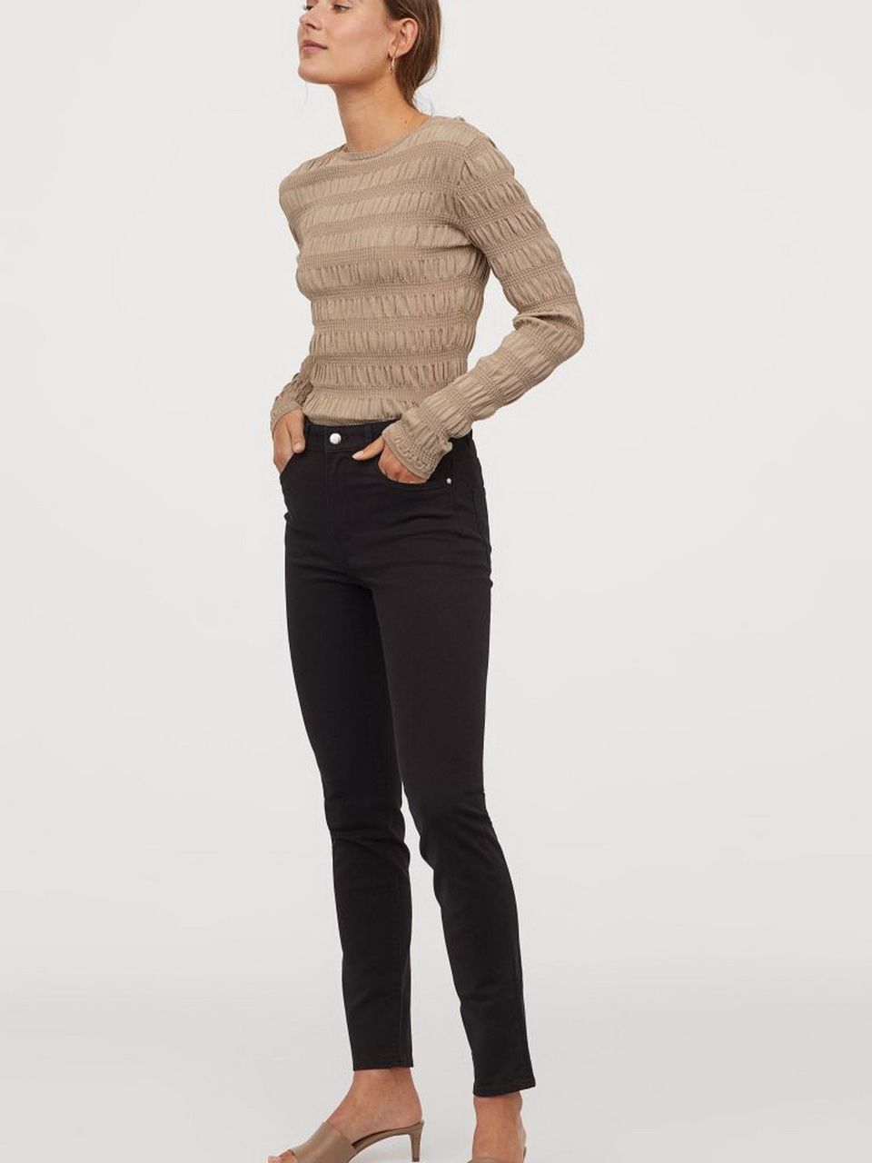 

Джинсы H&M 0562245-7 48 Черные