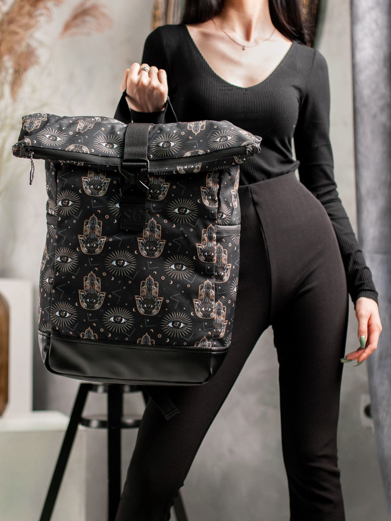 

Рюкзак роллтоп SG Empire Travel bag мистика черная RKTB04132