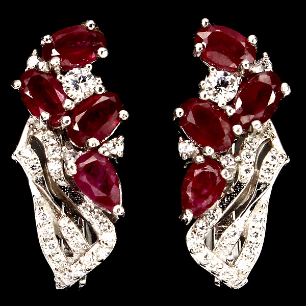 

Серьги из серебра с рубином с1603