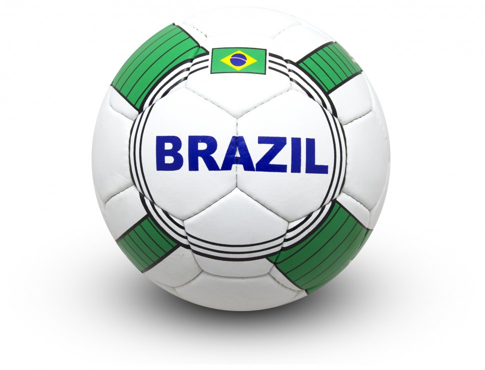 

Мяч футбольный Maraton Brazil №5 белый зеленый 2021