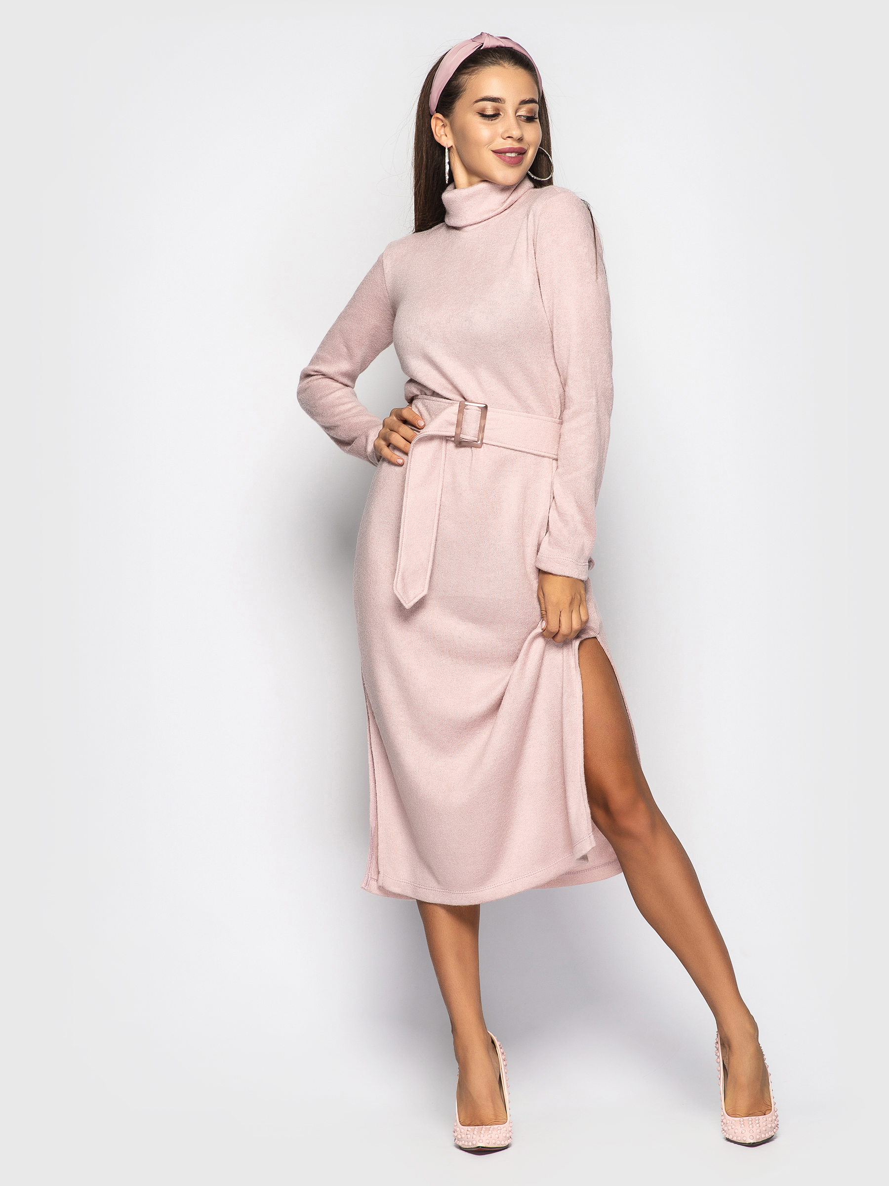 

Платье Jeneva пудровый, размер: 42