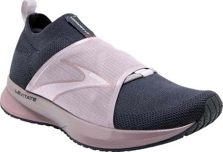 

Женские кроссовки Brooks Levitate 4 LE Running Sneaker Black/Ombre/Metallic 38