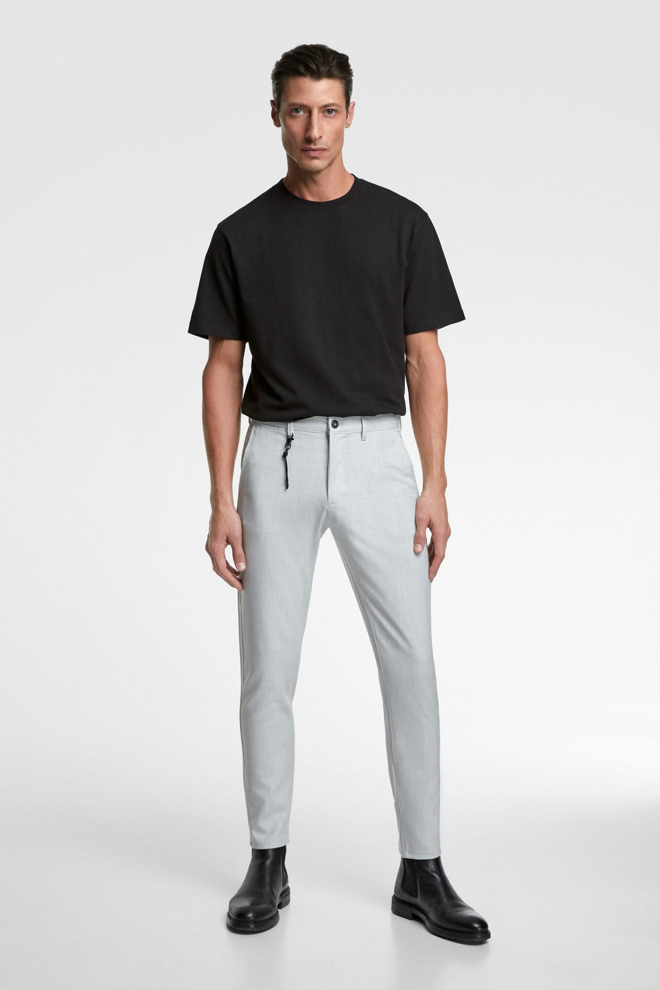 

Брюки Zara белые зауженные демисезонные 40 (0706 321 811)