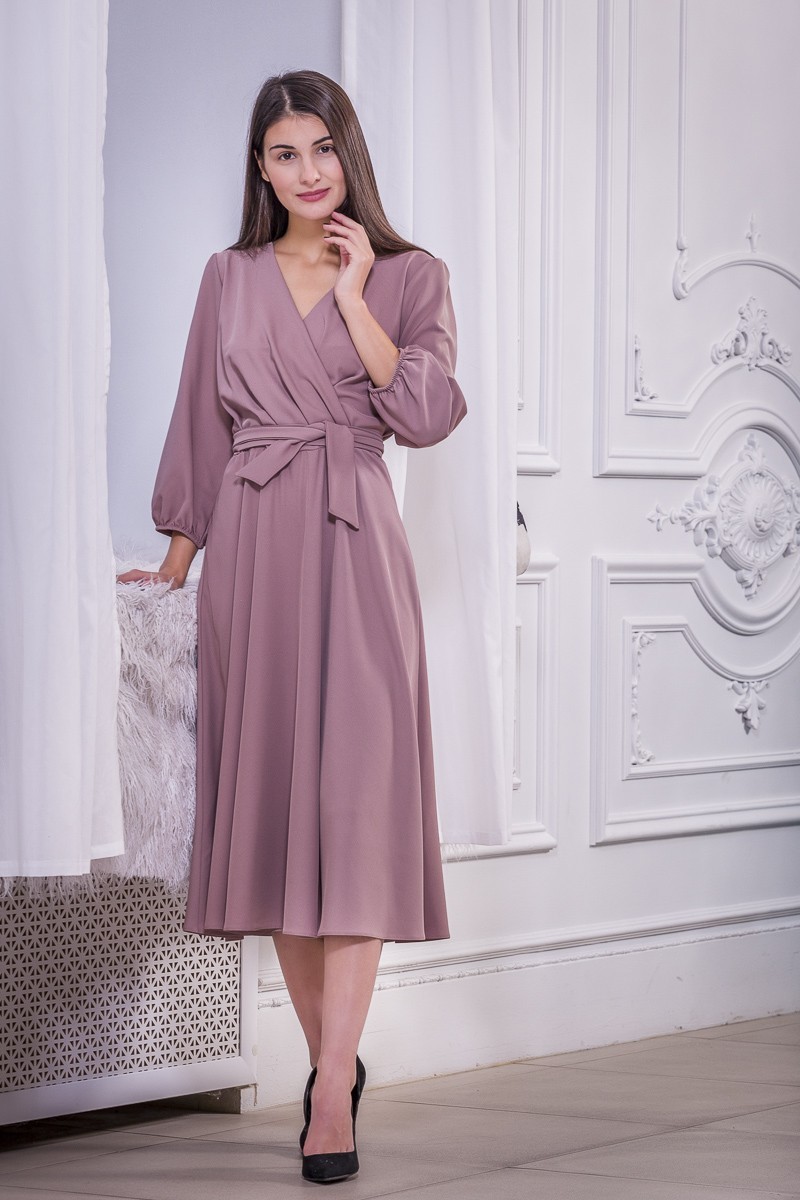

Нарядное платье на запах FashionYouWant XXL пудра 43425404