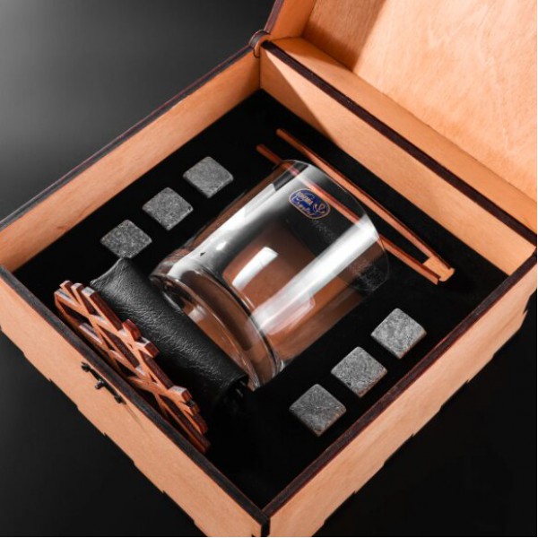 

Камни для виски Whiskey stones Подарочный набор мужчине Деревянная светлая коробка + Бокал Bohemia Barline