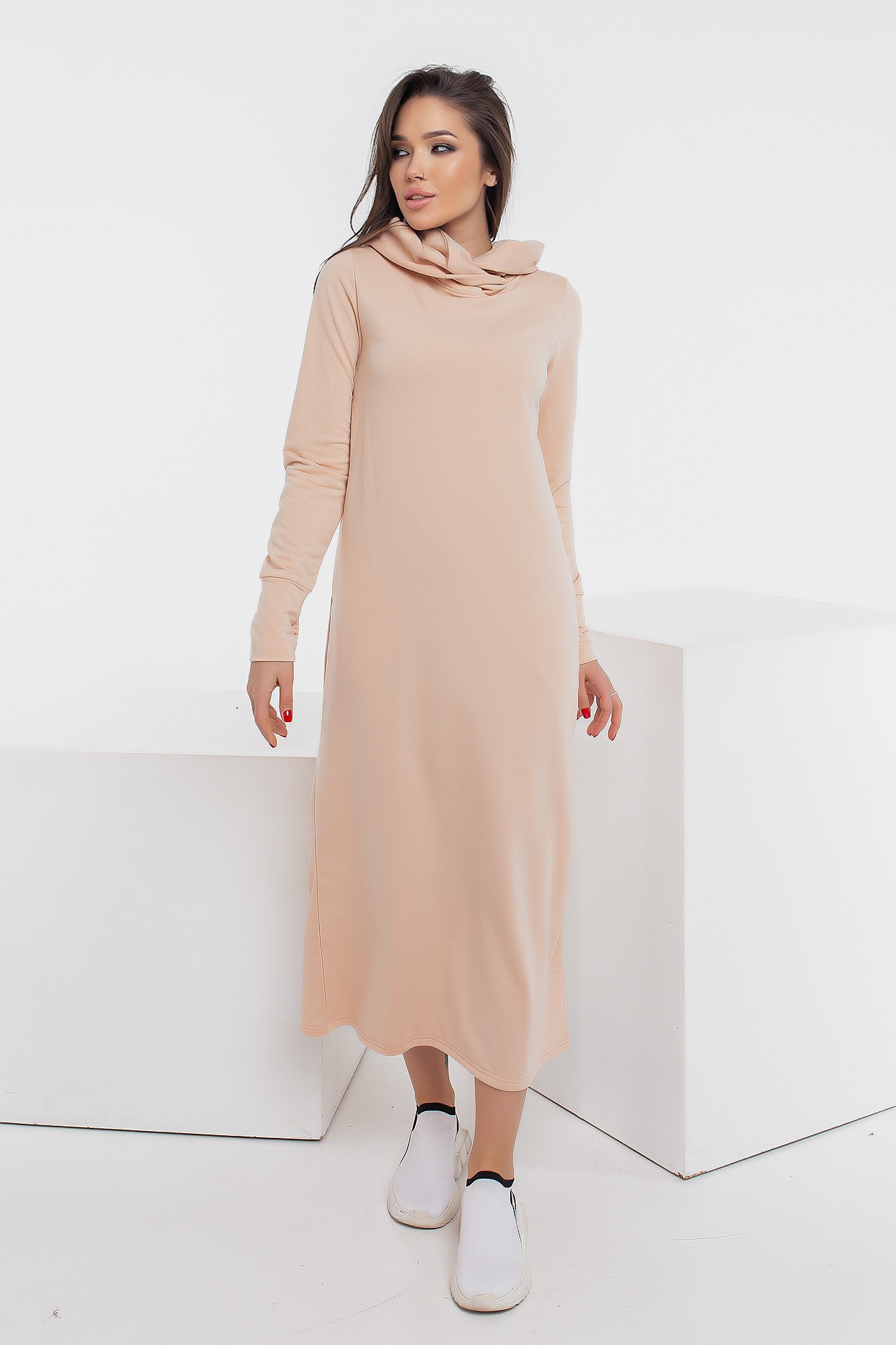 

Женское спортивное платье Fashion Woman SP2023 р3XL бежевое
