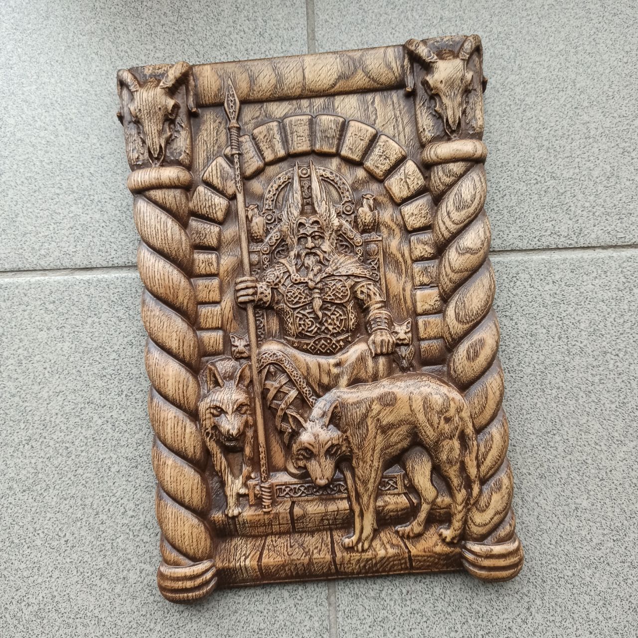

Панно "Бог Один", Atributlux, 60*41,5 см резное из дерева