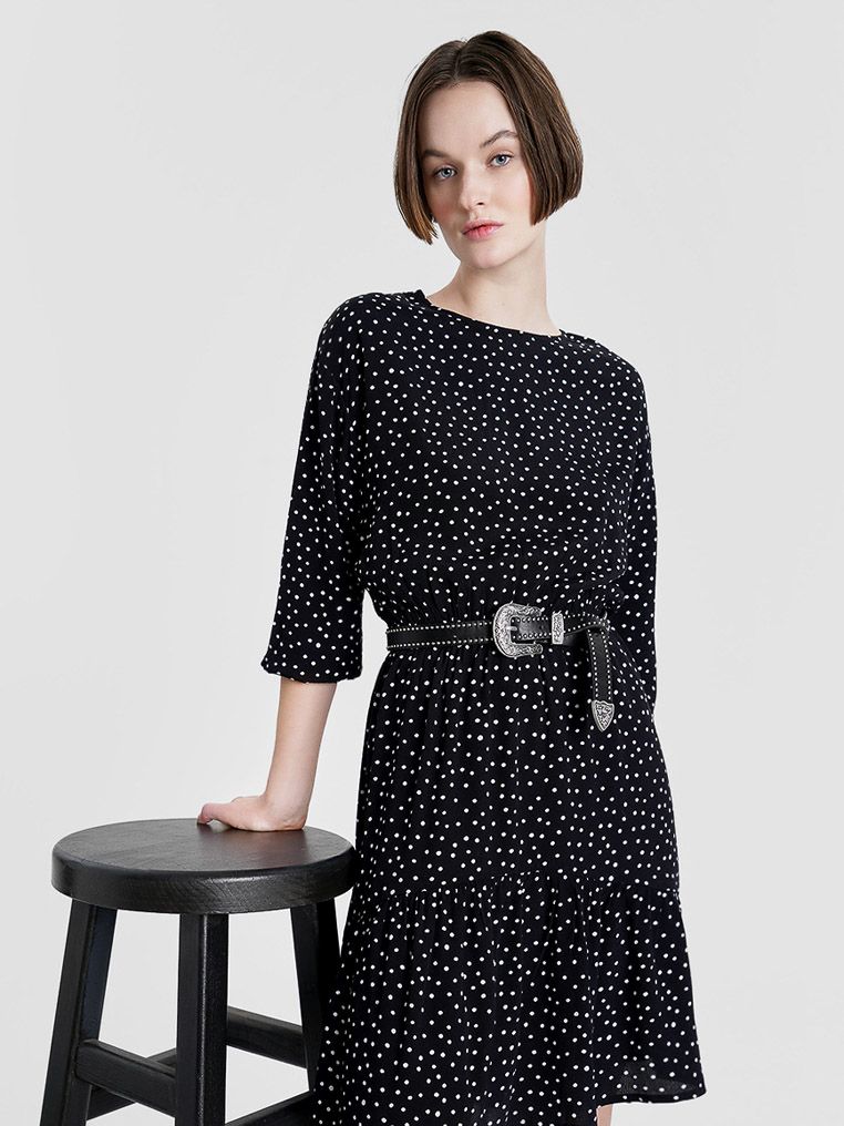

Платье O'STIN Studio JFAQAWN4MS XS Черное