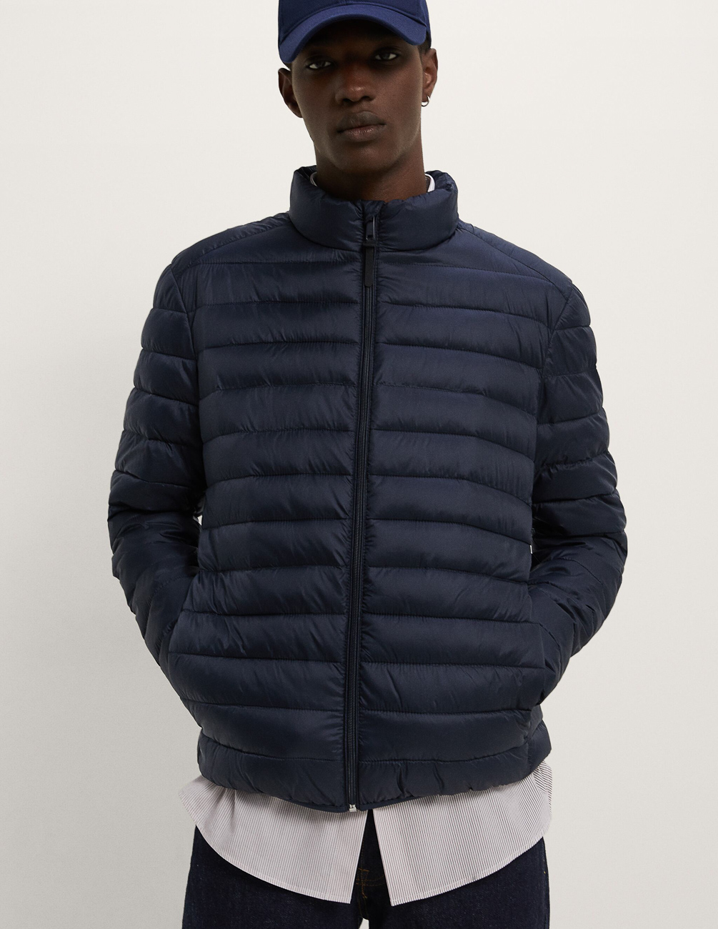

Куртка Zara М0108898 (6518/450/401) цвет синий M