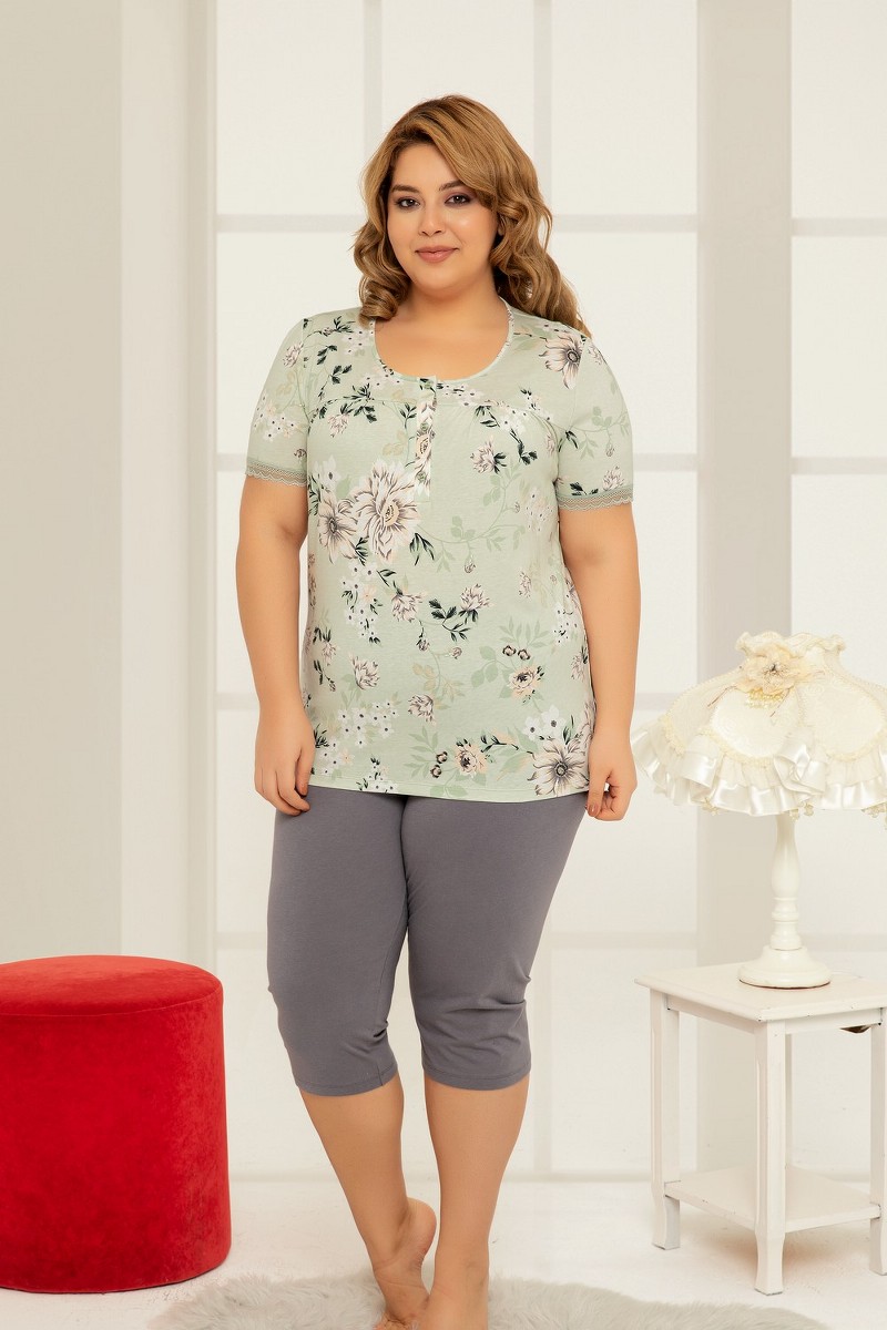 

Комплект трикотажный футболка и капри Sabrina 3XL 52642