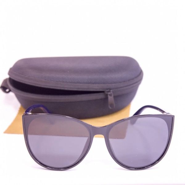 

Женские солнцезащитные очки с футляром polarized f0925-5