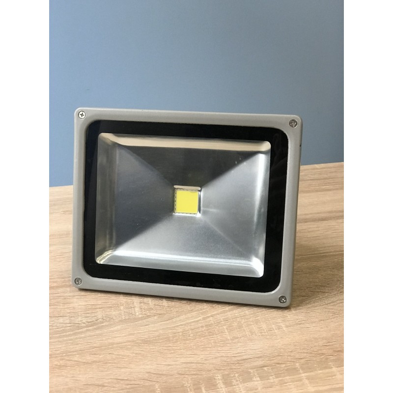 

Прожектор светодиодный LED 30w 6500K IP65 1LED серый "LEMANSO" LMP30