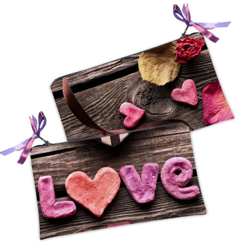 

Косметичка женская Presentville Love из пластилина 20x12 см