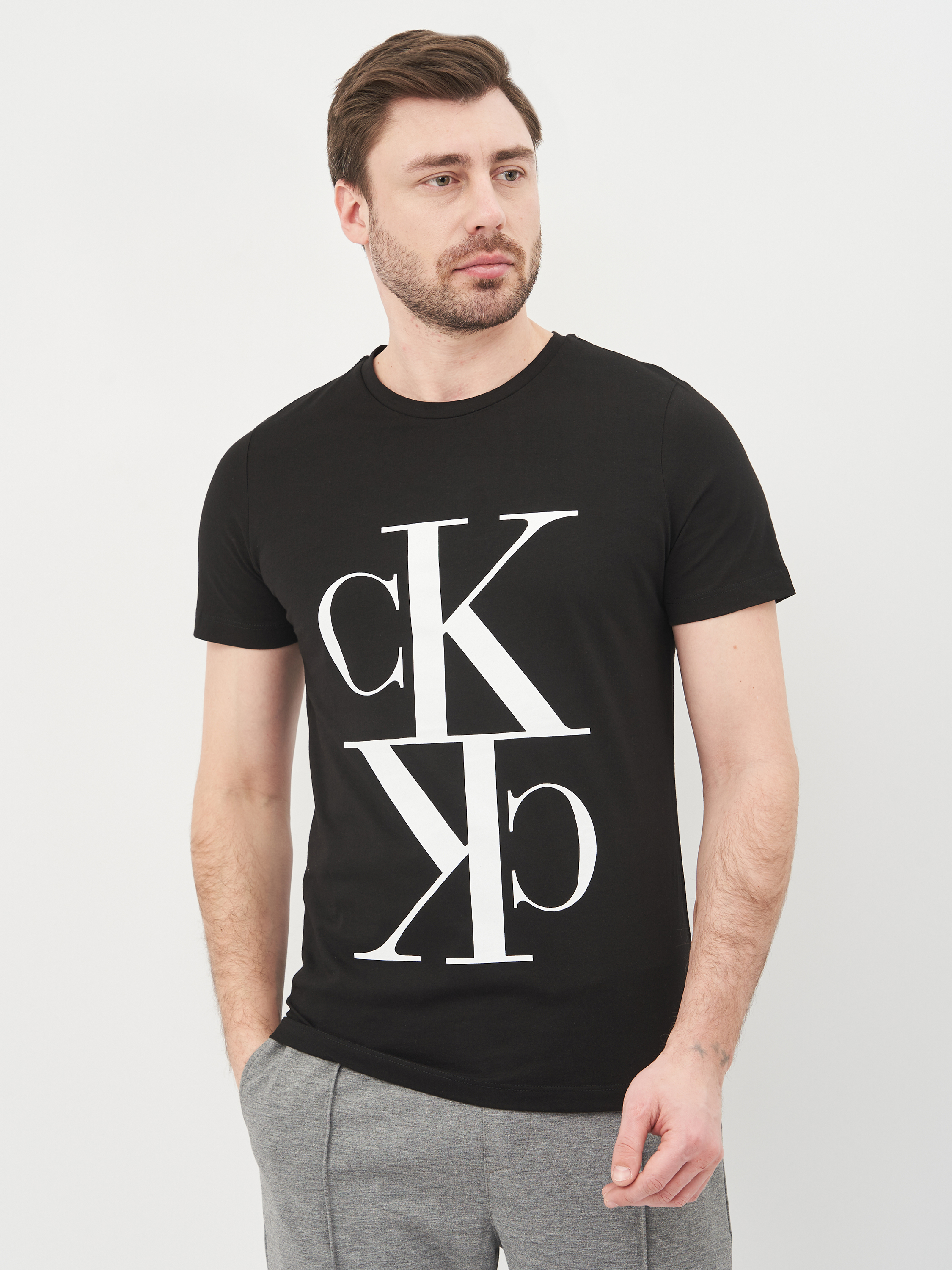

Футболка Calvin Klein Jeans 10563.1  (48) Черная, Футболка Calvin Klein Jeans 10563.1 L (48) Черная