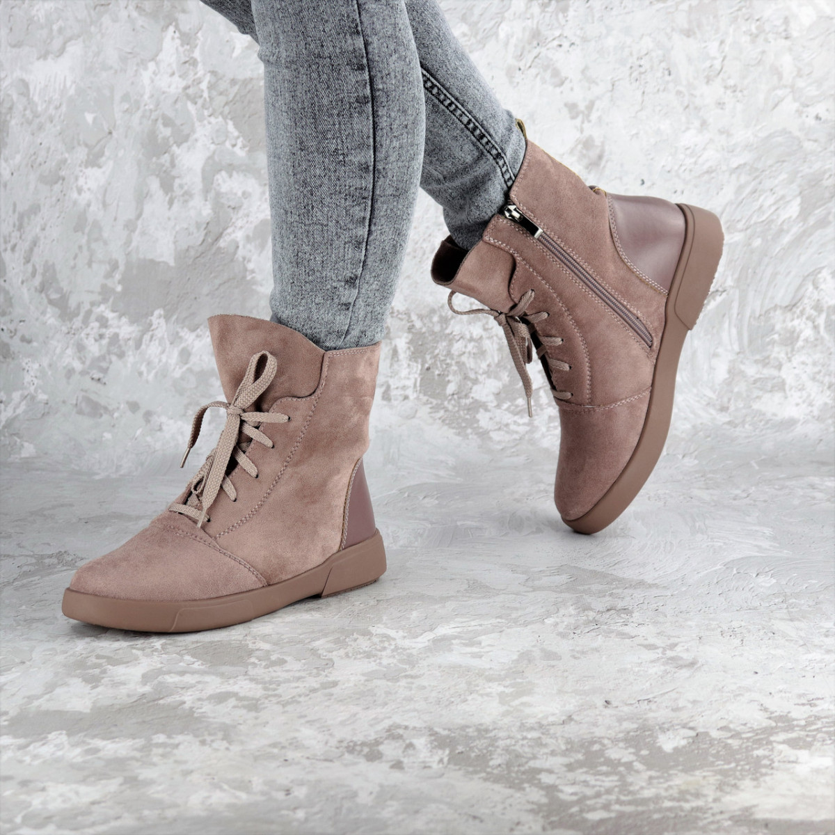 

Ботинки женские зимние розовые Shoes 2328 40 р