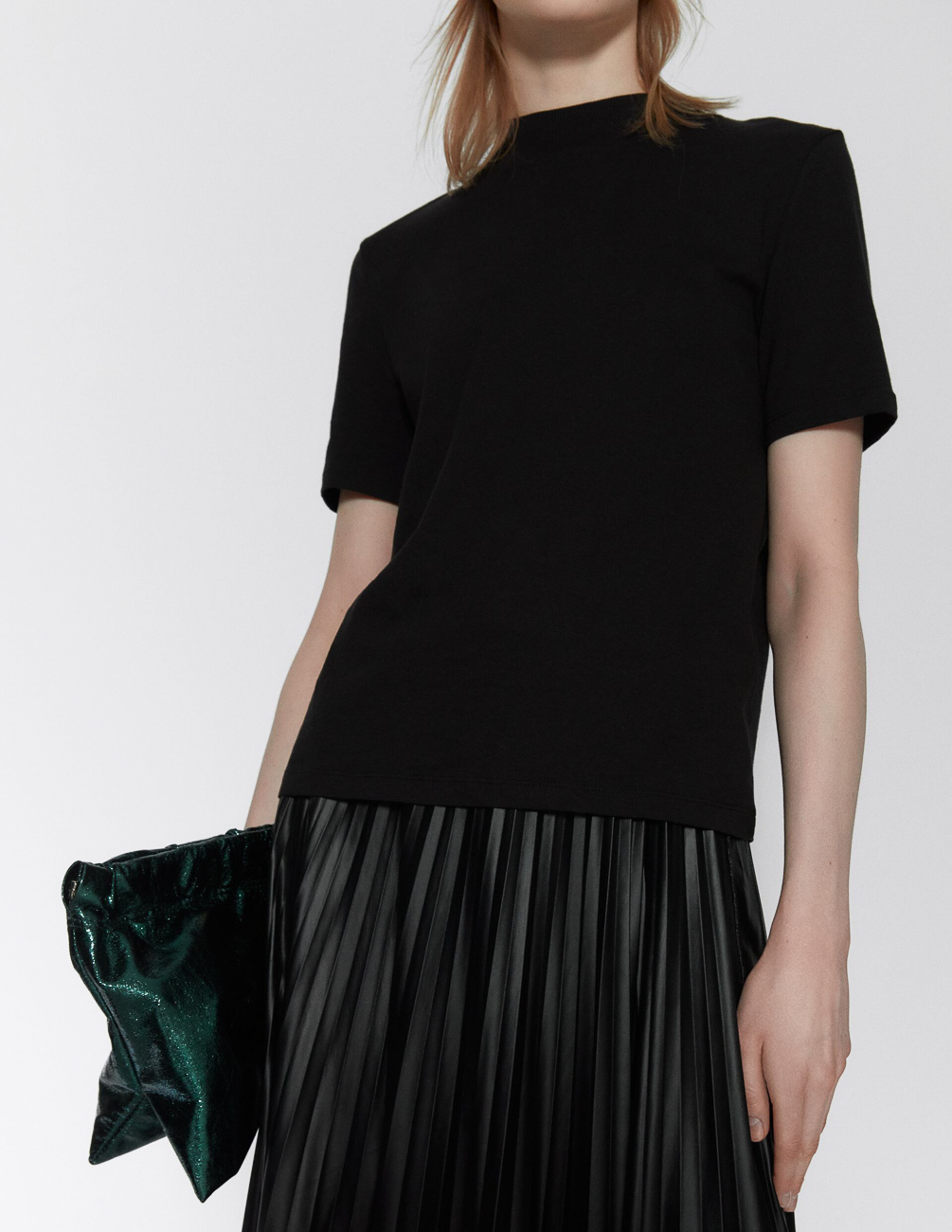 

Гольф Zara Ж1060550 (0962/860/800) цвет черный S