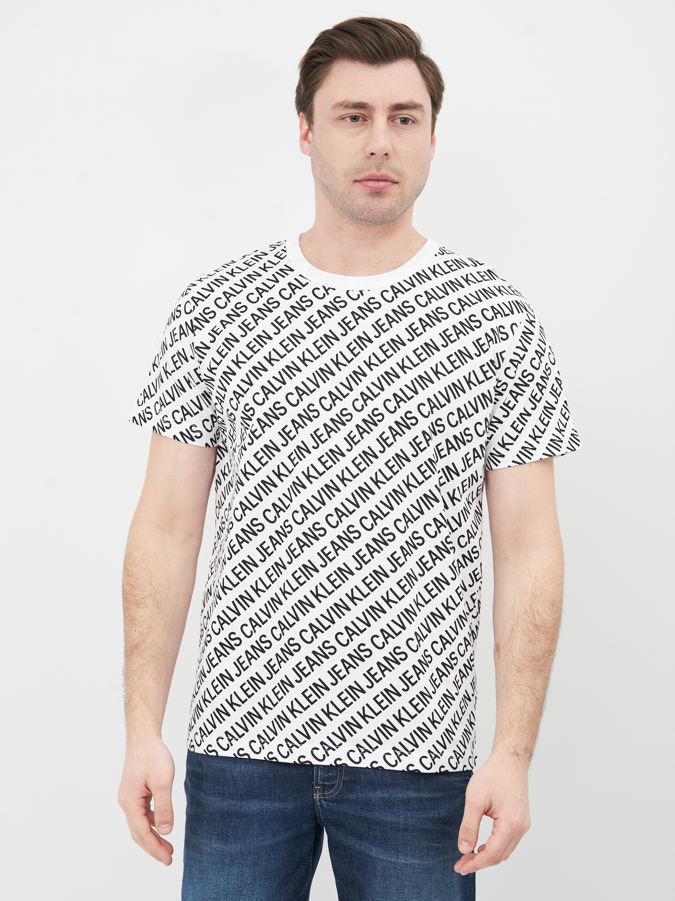 

Футболка Calvin Klein Jeans Aop Diagonal Tee J30J318066-YAF M Ck White