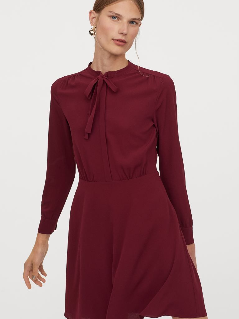 

Платье H&M 0786022008 38 (165/88А) Темно-красное