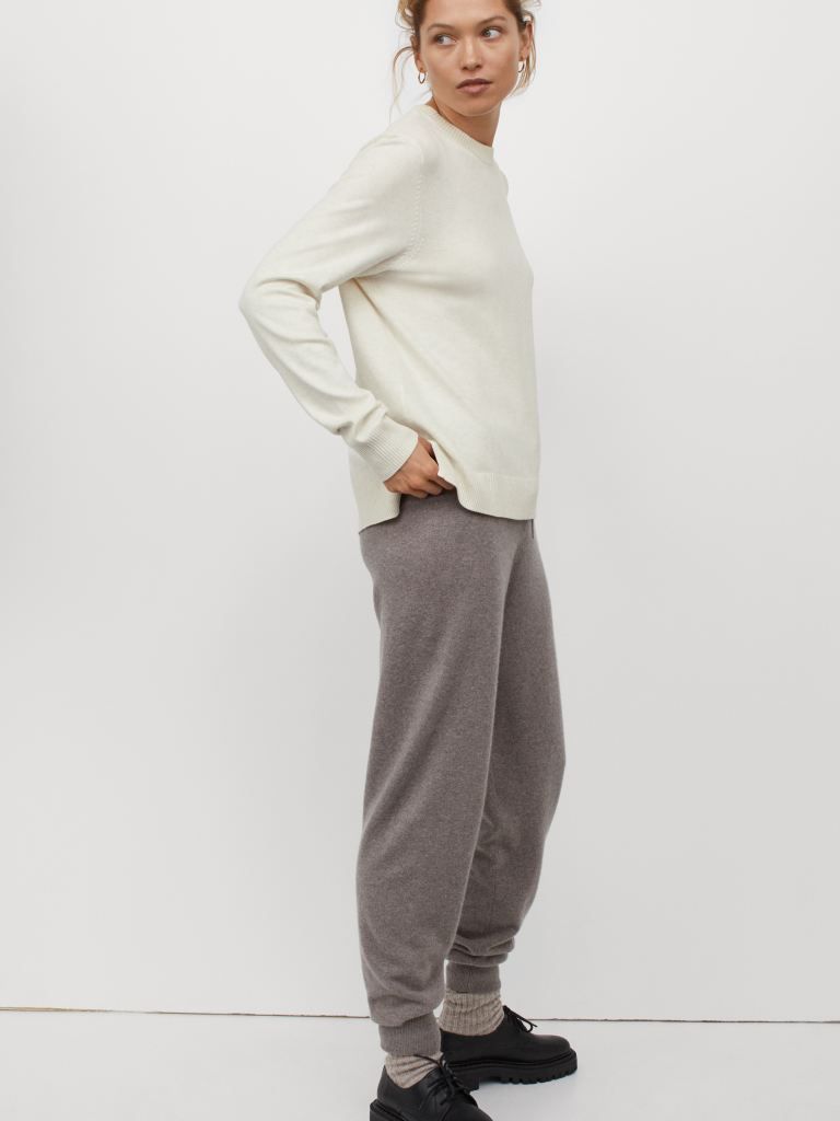 

Джемпер H&M 0867948012 M (170/96А) Кремовый