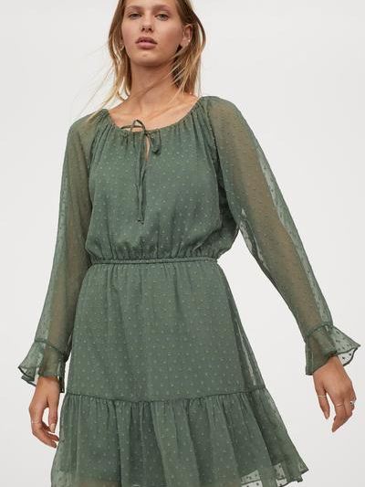 

Платье H&M 0870328002  (170/92А) Зеленое хаки, Платье H&M 0870328002 40 (170/92А) Зеленое хаки
