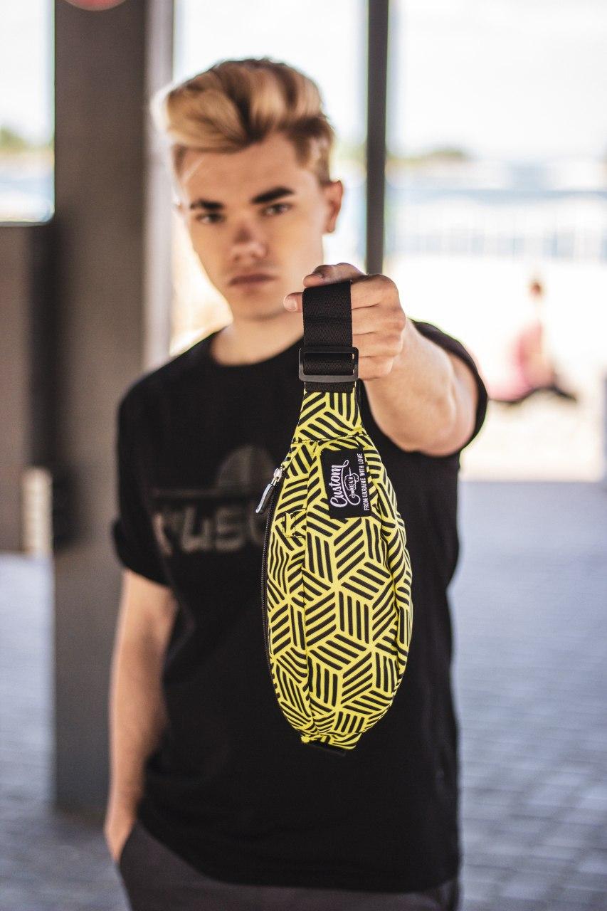 

Бананка Custom Wear Uno Cubex Yellow
