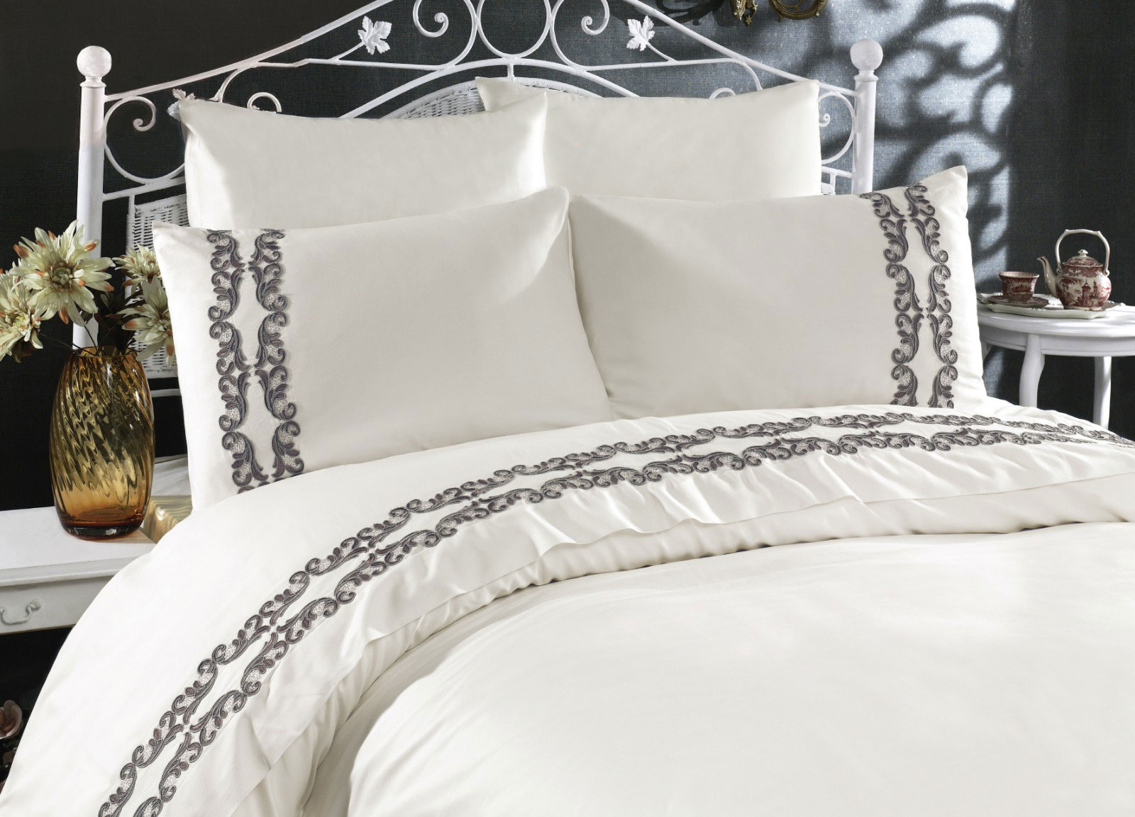 

Комплект постельного белья Arya Lissa 200x220